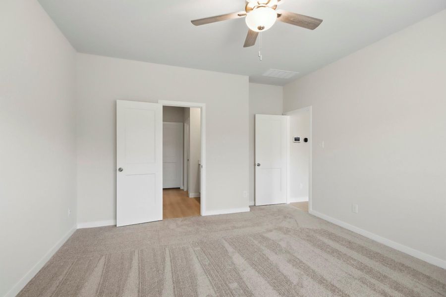 Spacious, unfurnished interior of a new home in Caney Mills, Conroe (Image 19). Spacious, unfurnished interior of a new home in Caney Mills, Conroe (Image 19).