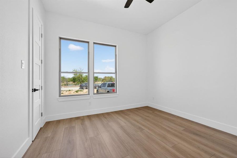 Spacious, unfurnished interior of a new home in , Lone Oak (Image 27).