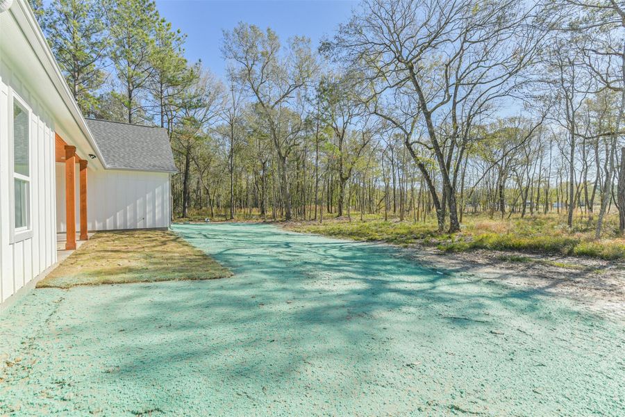 Exterior details and patio area of a home in , Dayton (Image 27).
