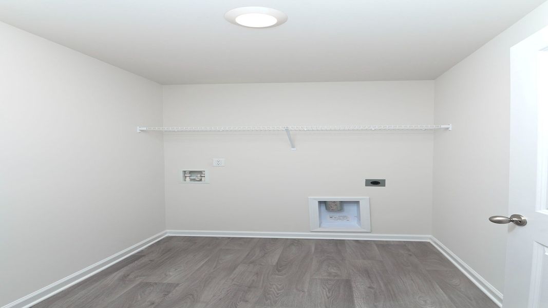 Spacious, unfurnished interior of a new home in Gates Village, Lugoff (Image 18).