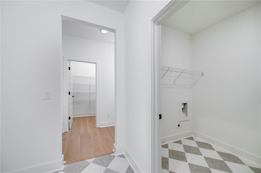 Spacious, unfurnished interior of a new home in , Gainesville (Image 18).