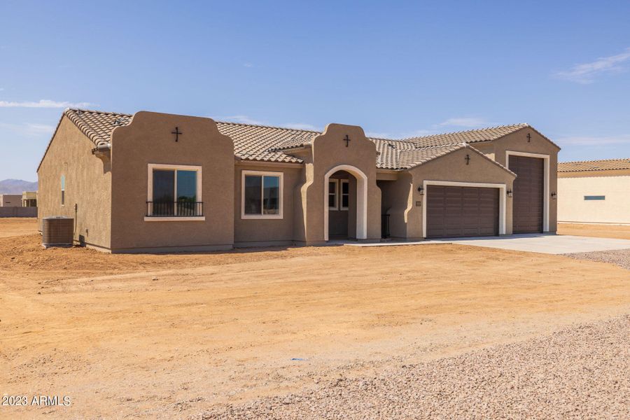 3-web-or-mls-22003 W Blue Sky Dr, Wittma