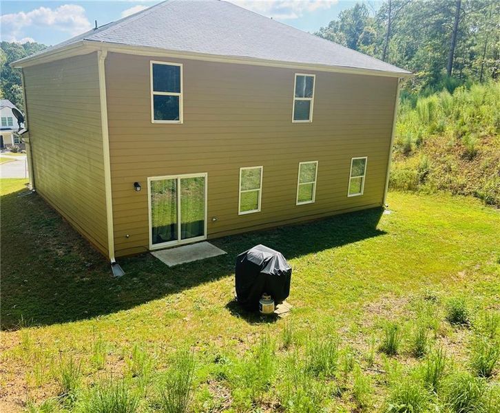 Exterior details and patio area of a home in , Dallas (Image 3).