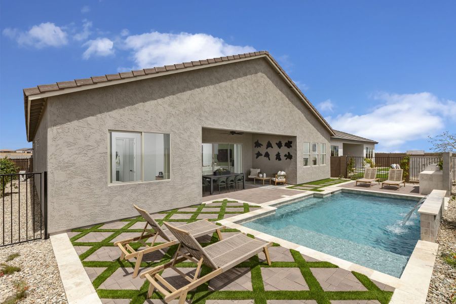 Representative exterior details of a home built from the Currant by Mattamy Homes in White Tank Vistas, Waddell (Image 4).