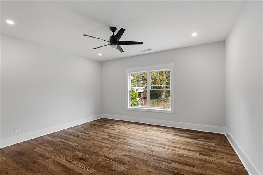 Spacious, unfurnished interior of a new home in , Atlanta (Image 51).
