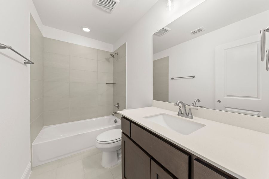 Furnished interior view inside a new home in Walden Pond, Forney (Image 13).
