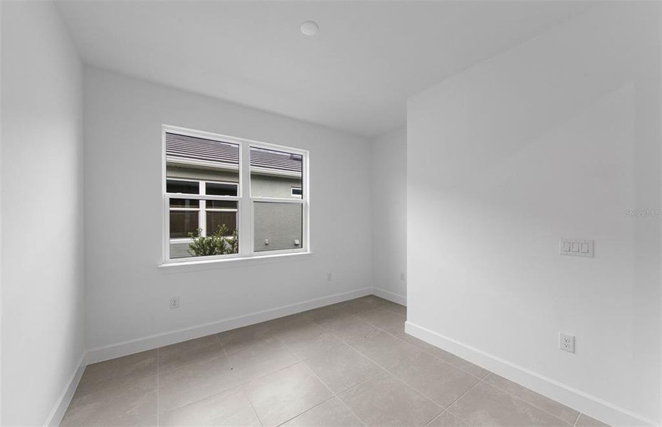 Spacious, unfurnished interior of a new home in Shores at Stillwater, Englewood (Image 17).
