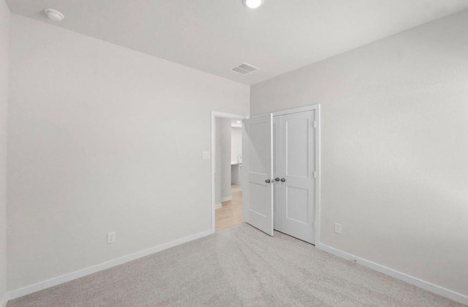 Spacious, unfurnished interior of a new home in Maple Heights, Porter (Image 14).