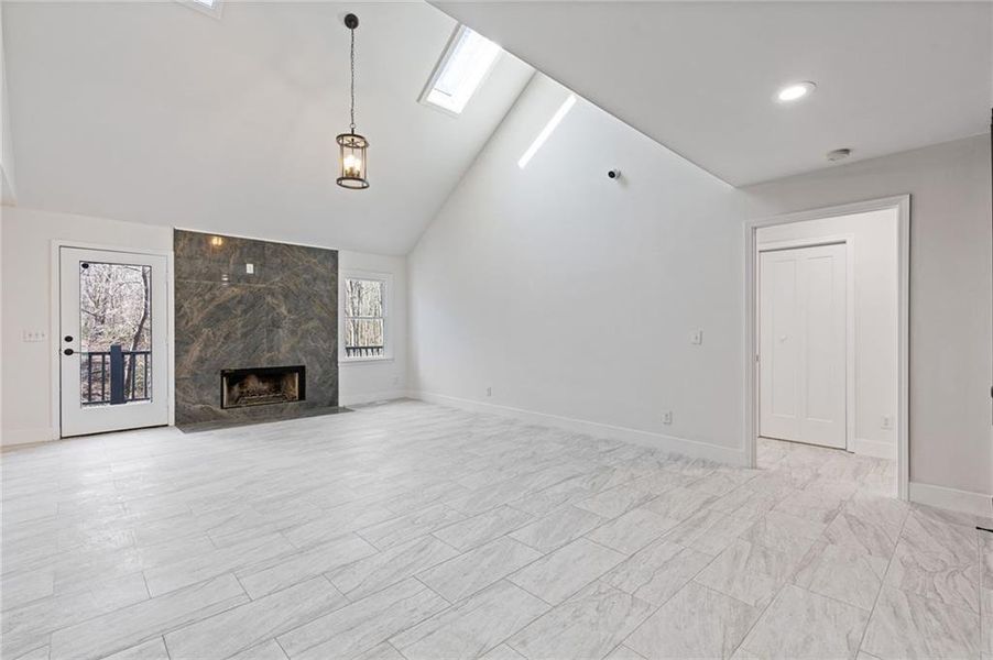 Spacious, unfurnished interior of a new home in , Gainesville (Image 42).