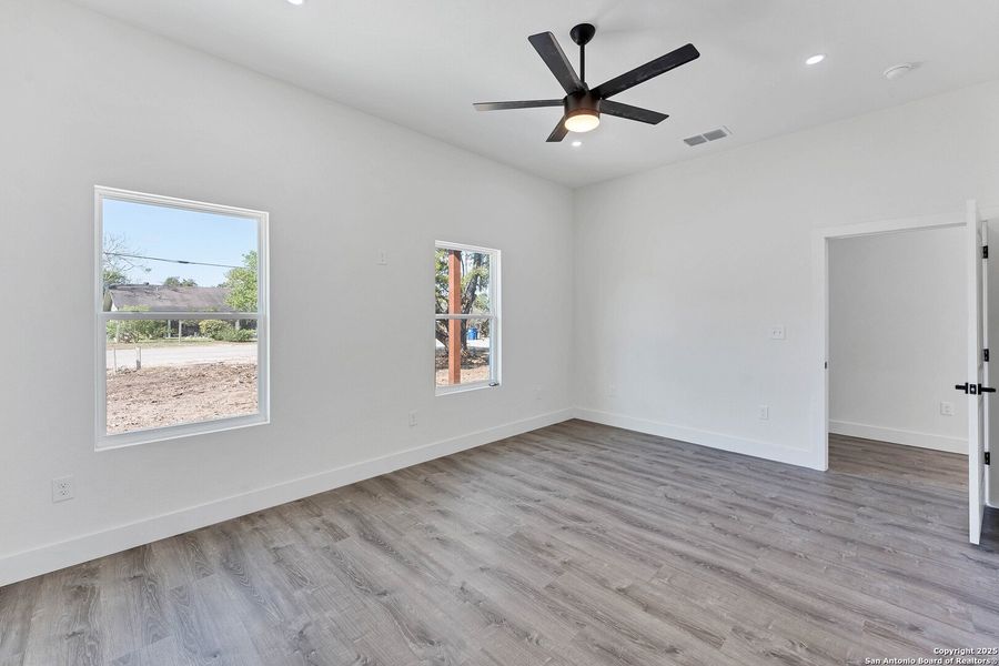 Spacious, unfurnished interior of a new home in , Canyon Lake (Image 19). Spacious, unfurnished interior of a new home in , Canyon Lake (Image 19).