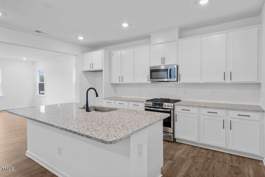 silverstone-augusta-lot-115-kitchen silverstone-augusta-lot-115-kitchen