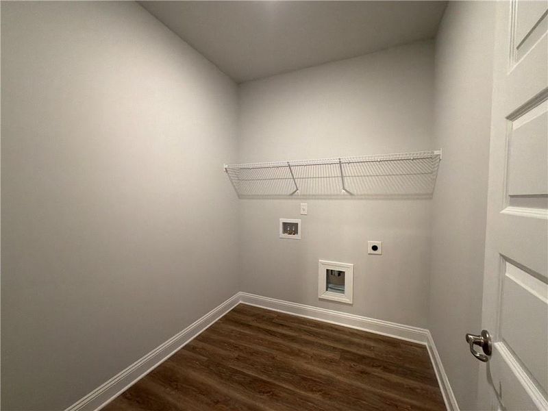 Spacious, unfurnished interior of a new home in Tuscany Hills, Douglasville (Image 15).