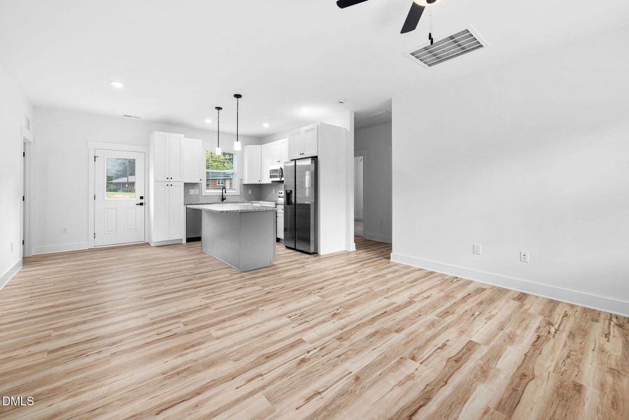 13-web-or-mls-305-w-barden-st 13-web-or-mls-305-w-barden-st