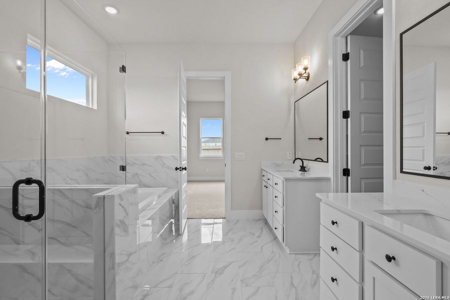 Furnished interior view inside a new home in Homestead, Schertz (Image 14).