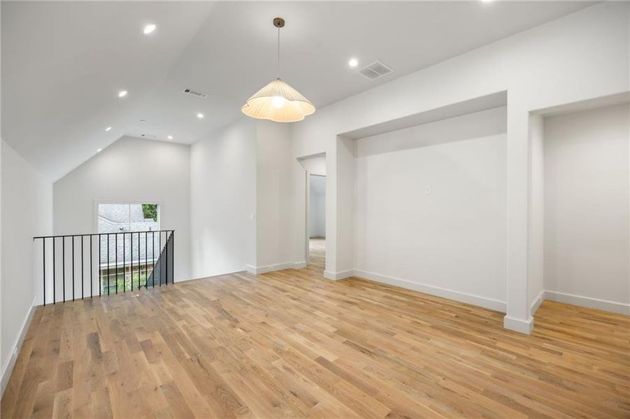 Spacious, unfurnished interior of a new home in , Atlanta (Image 28).