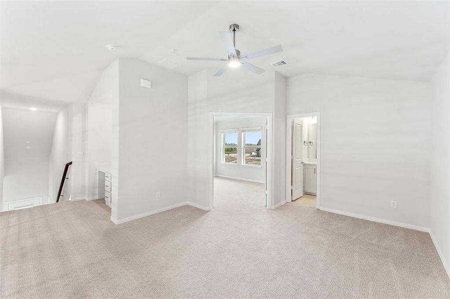 Spacious, unfurnished interior of a new home in Liberty, Melissa (Image 28).