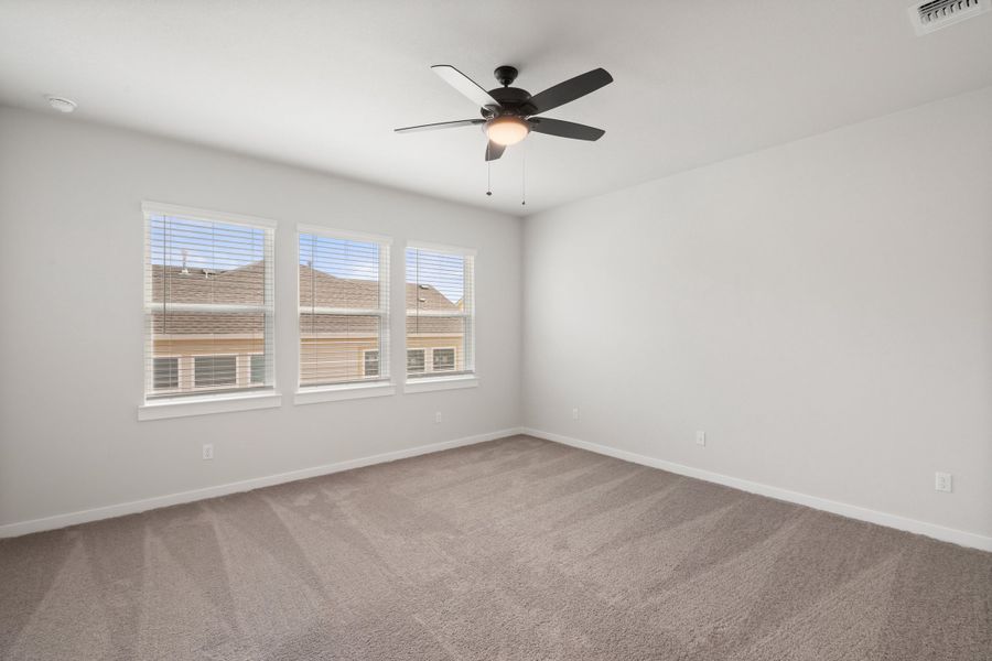 Spacious, unfurnished interior of a new home in Park Central, Georgetown (Image 35).