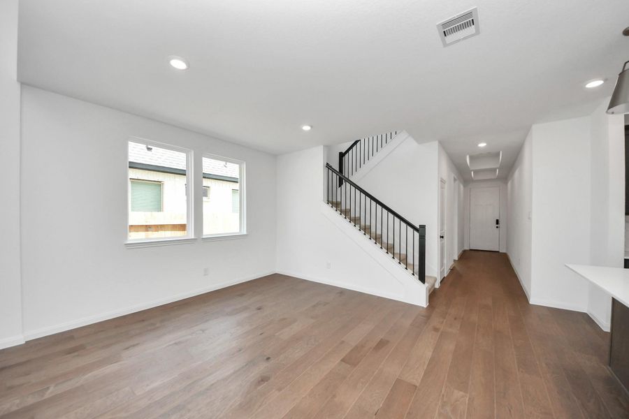 Spacious, unfurnished interior of a new home in 45' Traditional Homes at Elyson, Katy (Image 26).