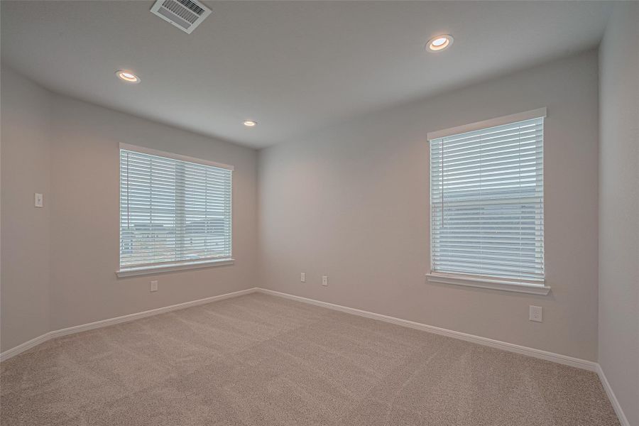 Spacious, unfurnished interior of a new home in La Segarra, Brookshire (Image 39).