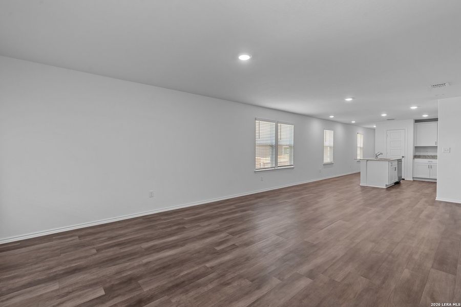 Spacious, unfurnished interior of a new home in Meadows at Clear Springs, New Braunfels (Image 12). Spacious, unfurnished interior of a new home in Meadows at Clear Springs, New Braunfels (Image 12).