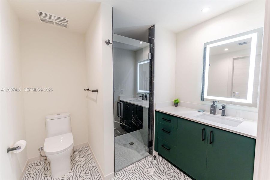 Furnished interior view inside a new home in , Coral Gables (Image 19).