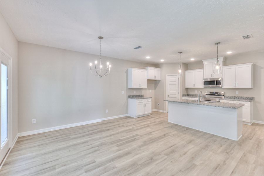 Spacious, unfurnished interior of a new home in Legacy Preserve, Tullahoma (Image 24).