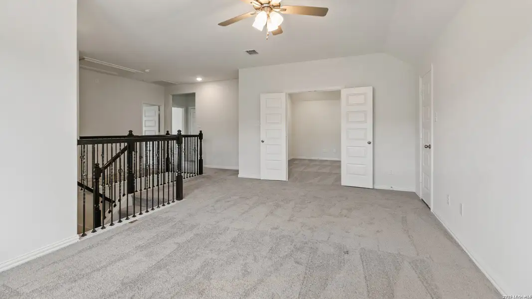 Spacious, unfurnished interior of a new home in Prominence, San Antonio (Image 6). Spacious, unfurnished interior of a new home in Prominence, San Antonio (Image 6).