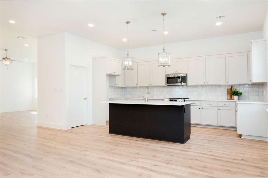 Furnished interior view inside a new home in , Bridgeport (Image 7).