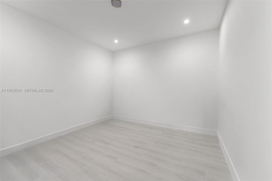 Spacious, unfurnished interior of a new home in , Southwest Ranches (Image 56).