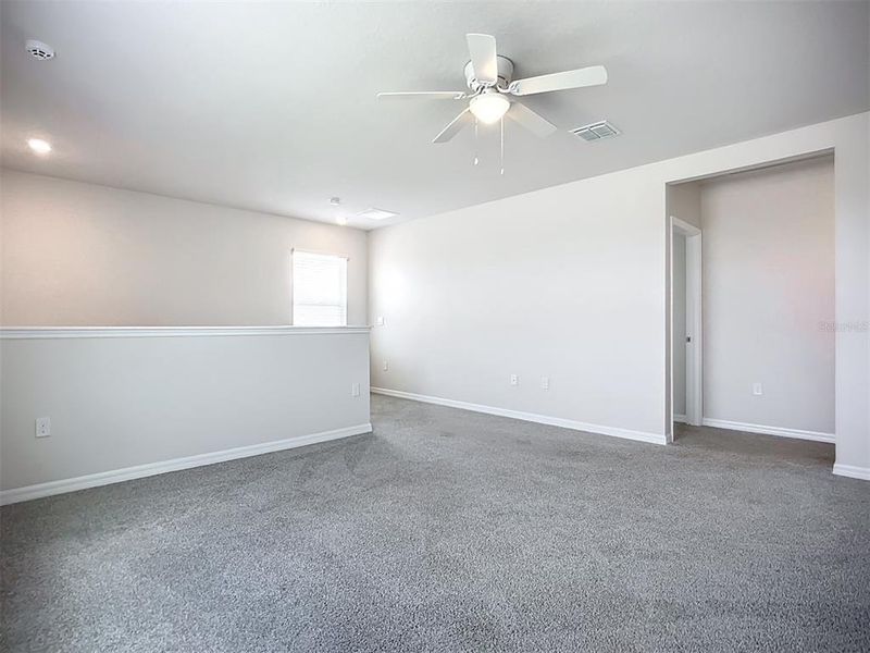 Spacious, unfurnished interior of a new home in Solera at Lakewood Ranch, Bradenton (Image 8).
