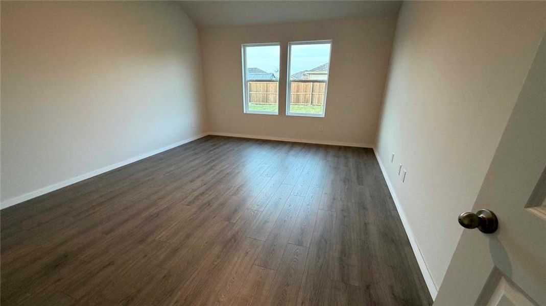Spacious, unfurnished interior of a new home in Waverly Estates, Josephine (Image 7).