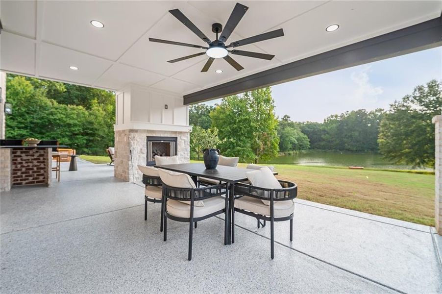 Exterior details and patio area of a home in , Lawrenceville (Image 33).
