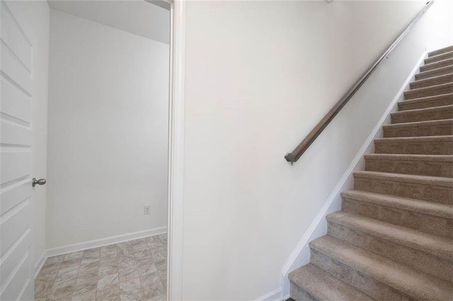 Spacious, unfurnished interior of a new home in Evergreen Crossing, Locust Grove (Image 24).