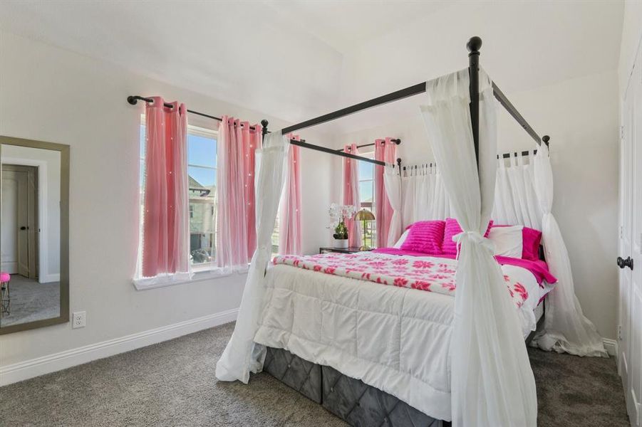 Furnished interior view inside a new home in , Northlake (Image 13).