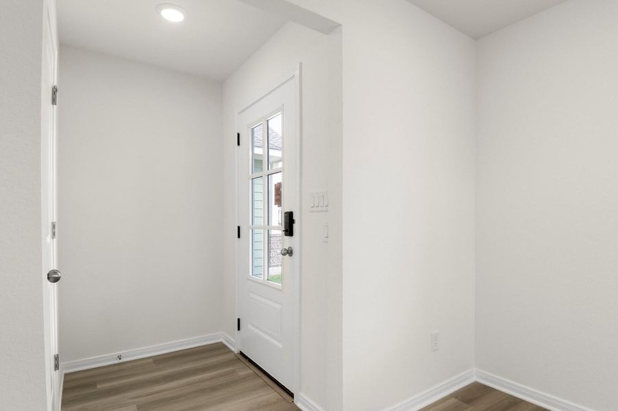 Spacious, unfurnished interior of a new home in Blanco Vista, San Marcos (Image 13). Spacious, unfurnished interior of a new home in Blanco Vista, San Marcos (Image 13).