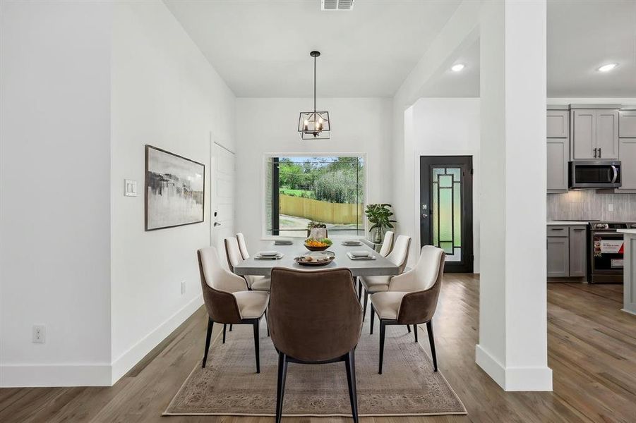 Furnished interior view inside a new home in , Dallas (Image 8).