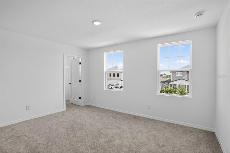 Spacious, unfurnished interior of a new home in Sunbrooke, St. Cloud (Image 26).