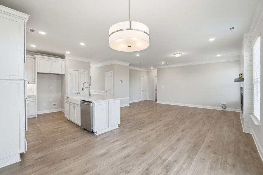 Spacious, unfurnished interior of a new home in Summerlin, Mooresville (Image 22).