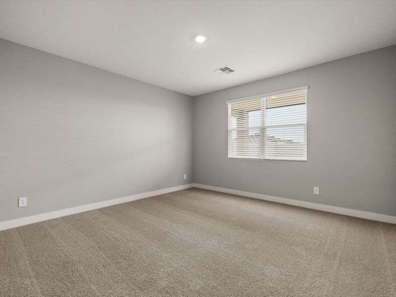 Spacious, unfurnished interior of a new home in White Tank Foothills Reserve Series, Waddell (Image 6).