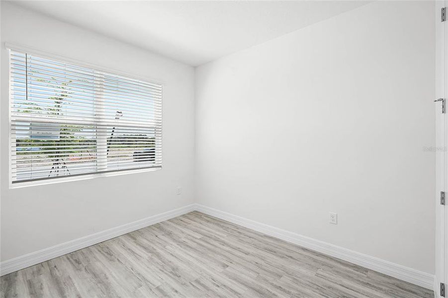 Spacious, unfurnished interior of a new home in , Lakeland (Image 21).