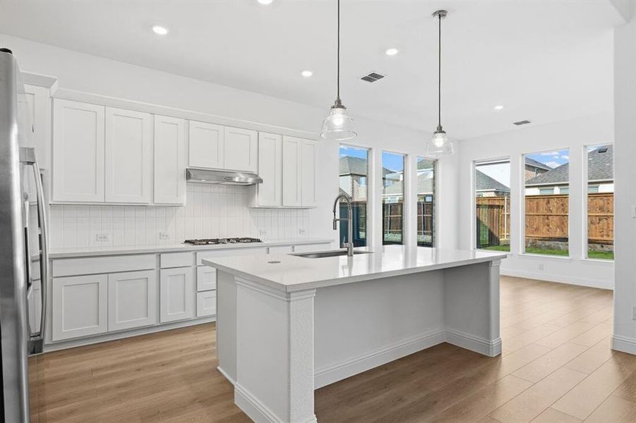 1512 Victory Terrace ~ Ready Now