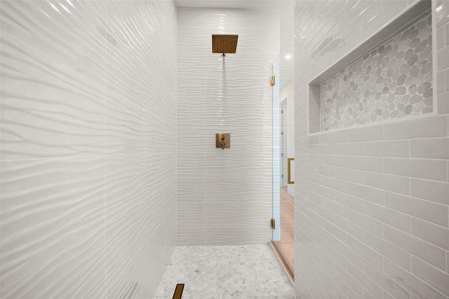 Close-up of interior finishes inside a home in , Port Charlotte (Image 24).