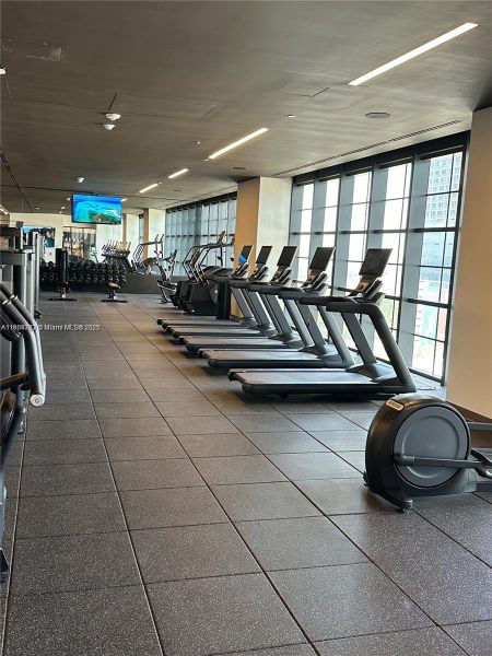 Community amenities in , Miami (Image 36).