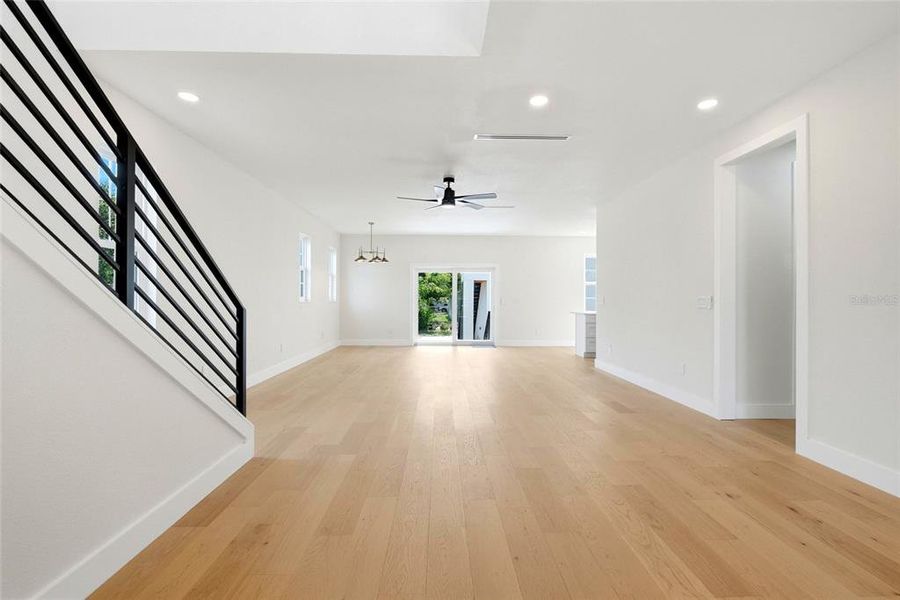 Spacious, unfurnished interior of a new home in , St. Petersburg (Image 42).