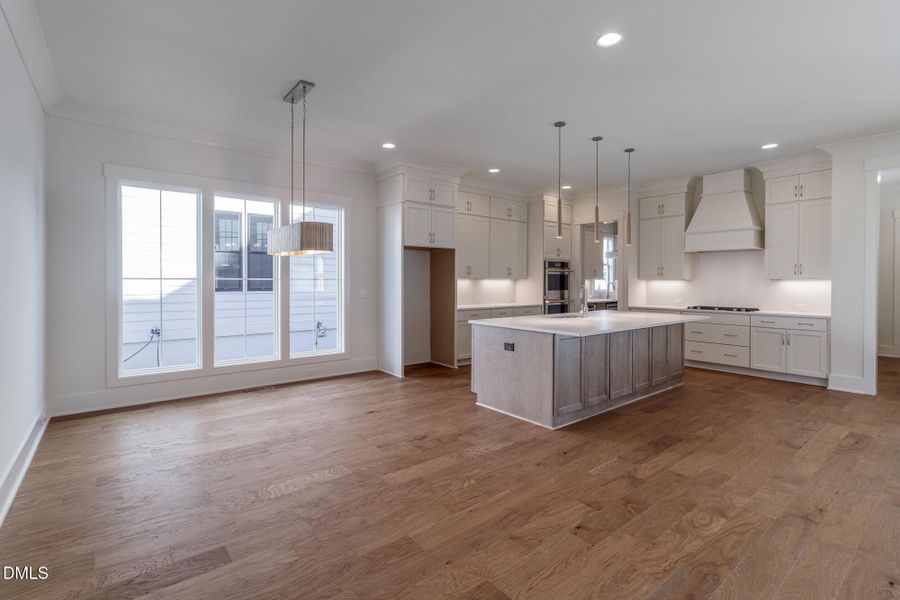 1529_SALEM CHURCH_INTERIOR_12