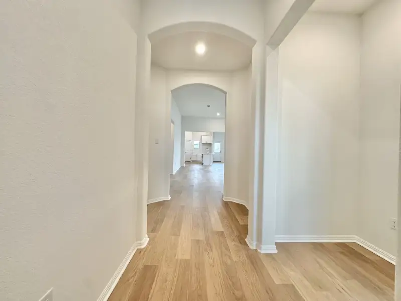 Spacious, unfurnished interior of a new home in Crosswinds, Kyle (Image 14). Spacious, unfurnished interior of a new home in Crosswinds, Kyle (Image 14).