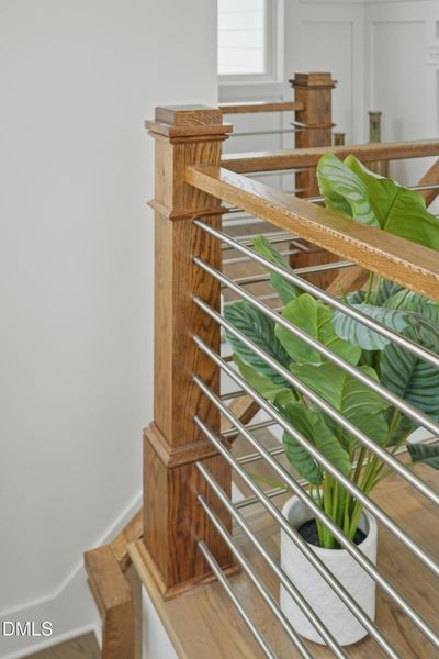 6CapeLn_Staged_10Stairway