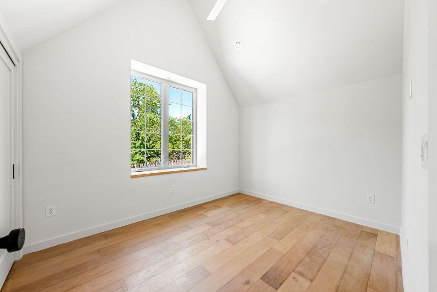 Spacious, unfurnished interior of a new home in , Austin (Image 24).