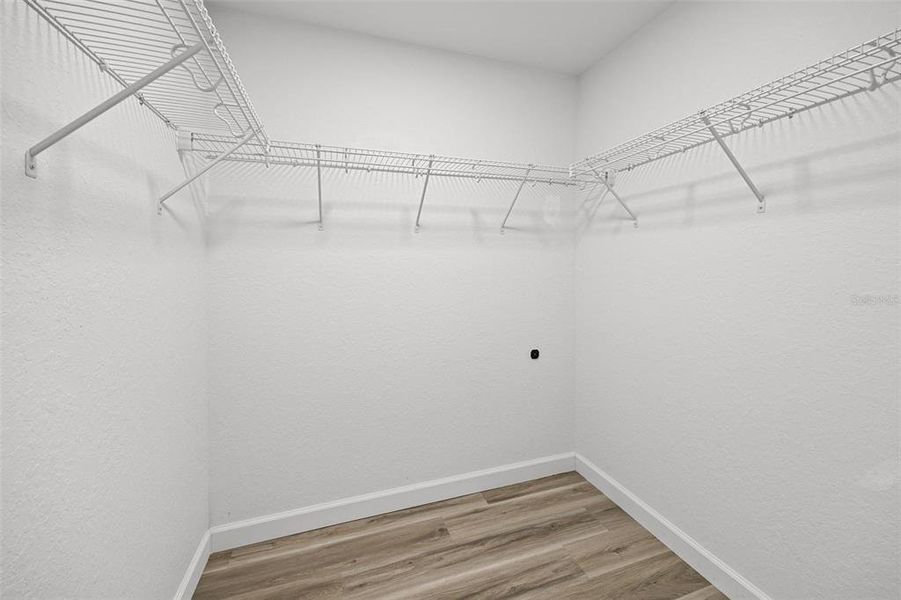Spacious, unfurnished interior of a new home in , Bushnell (Image 20).