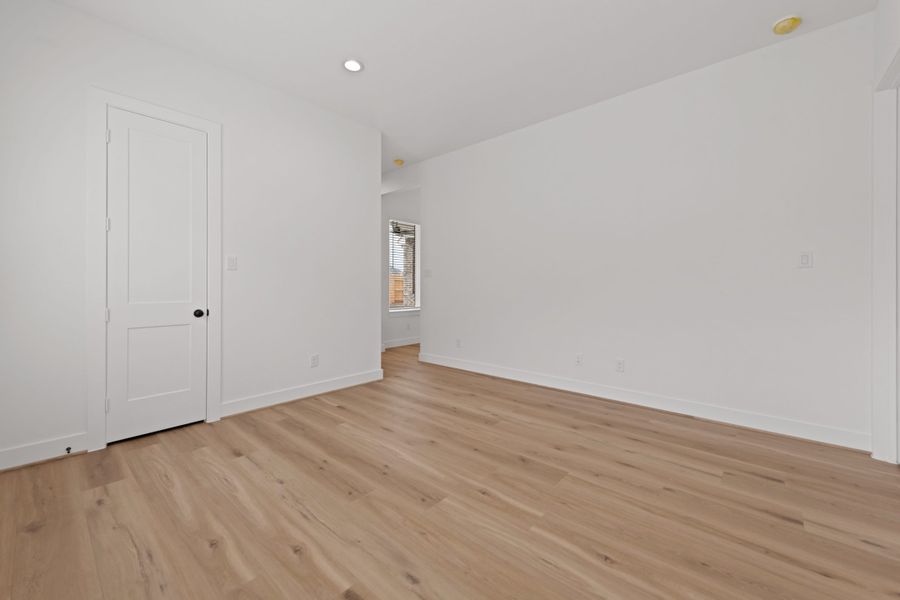 Spacious, unfurnished interior of a new home in Elyson, Katy (Image 20). Spacious, unfurnished interior of a new home in Elyson, Katy (Image 20).